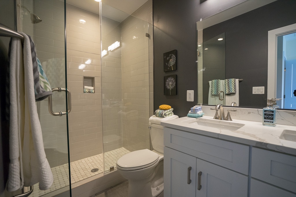 What Factors Determine Small Bathroom Remodel Costs 